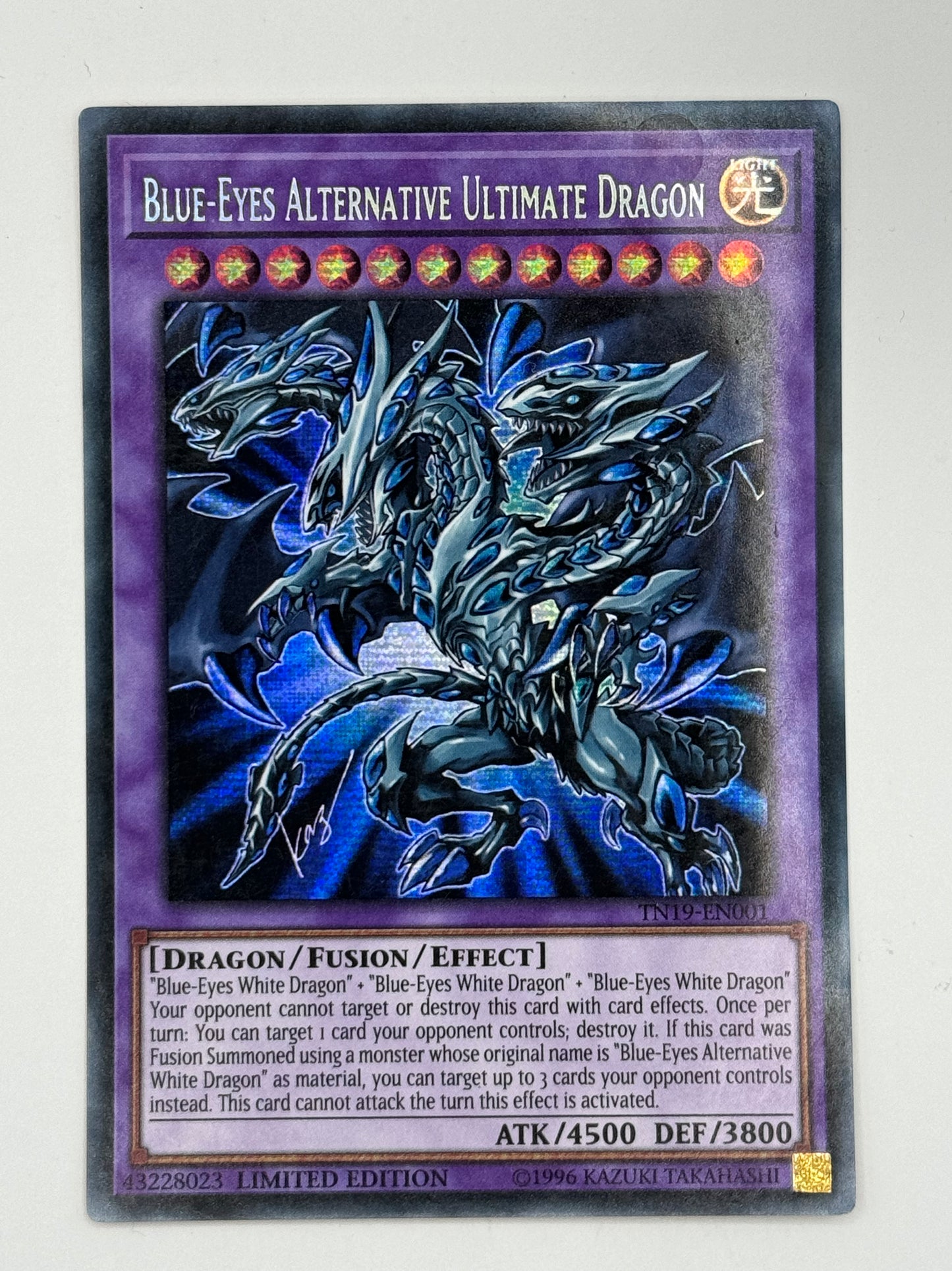 Blue-Eyes Alternative Ultimate Dragon TN19-EN001