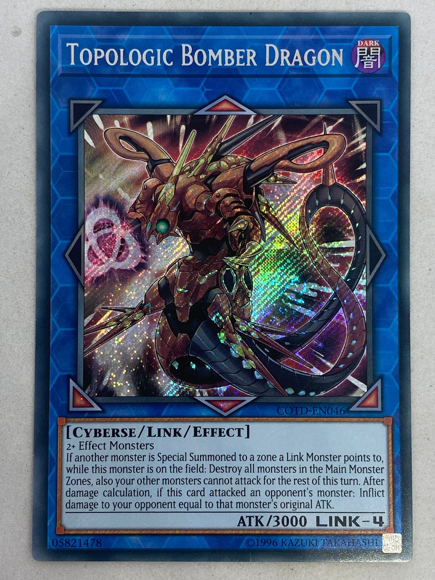 Topologic Bomber Dragon COTD-EN046