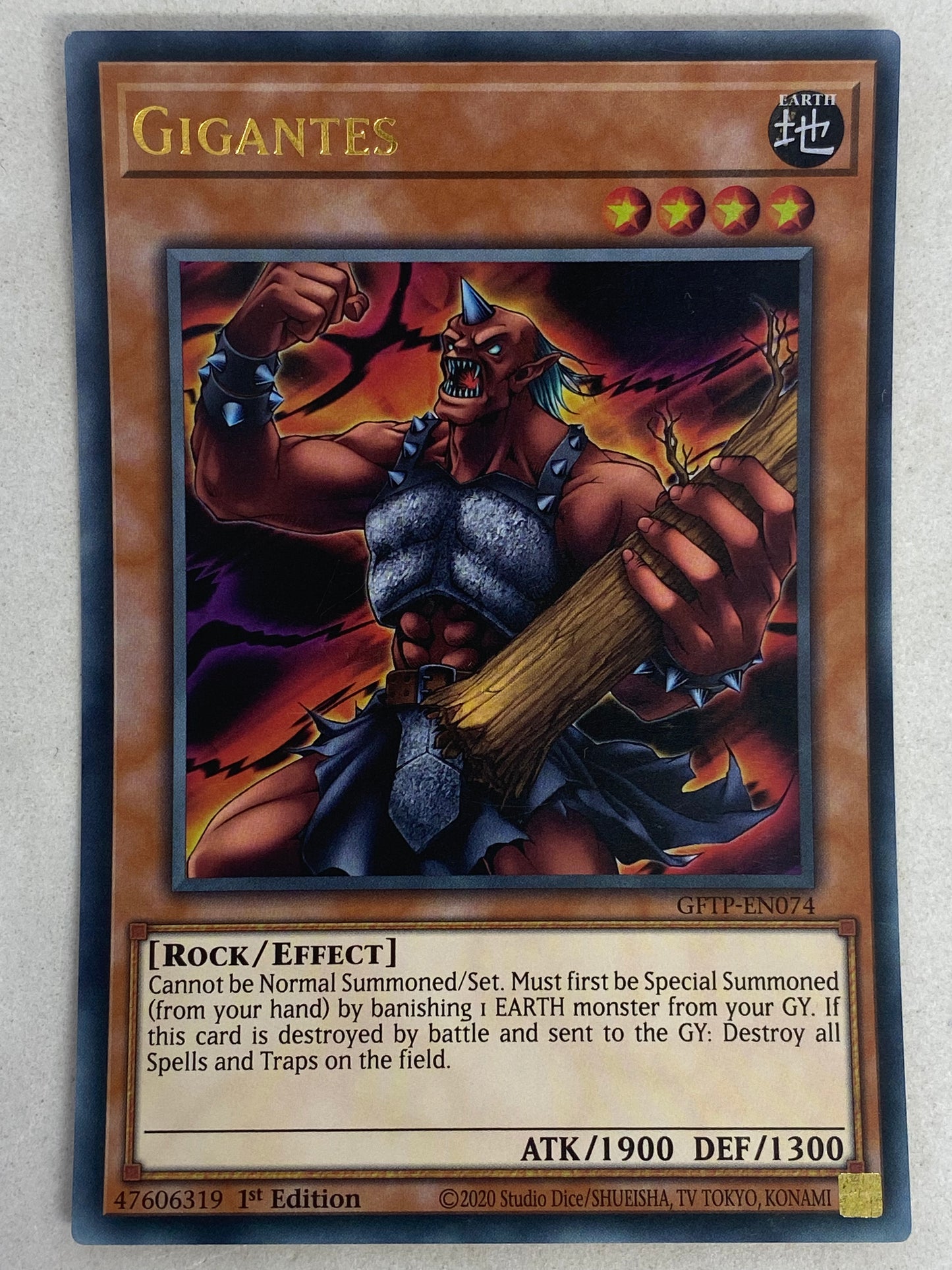 Gigantes GFTP-EN074