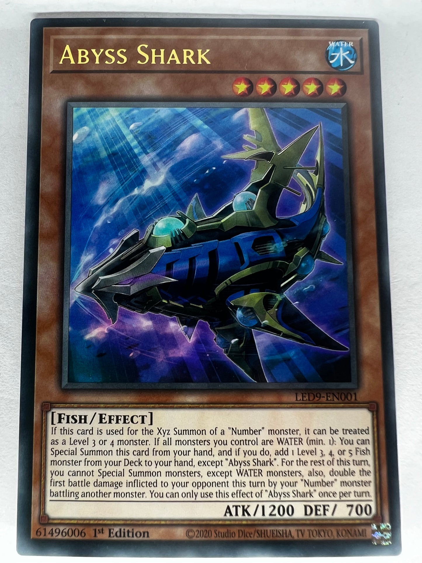 Abyss Shark LED9-EN001