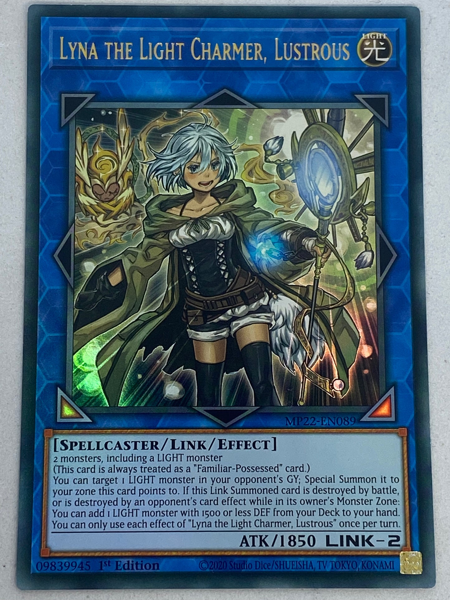 Lyna The Light Charmer, Lustrous MP22-EN089