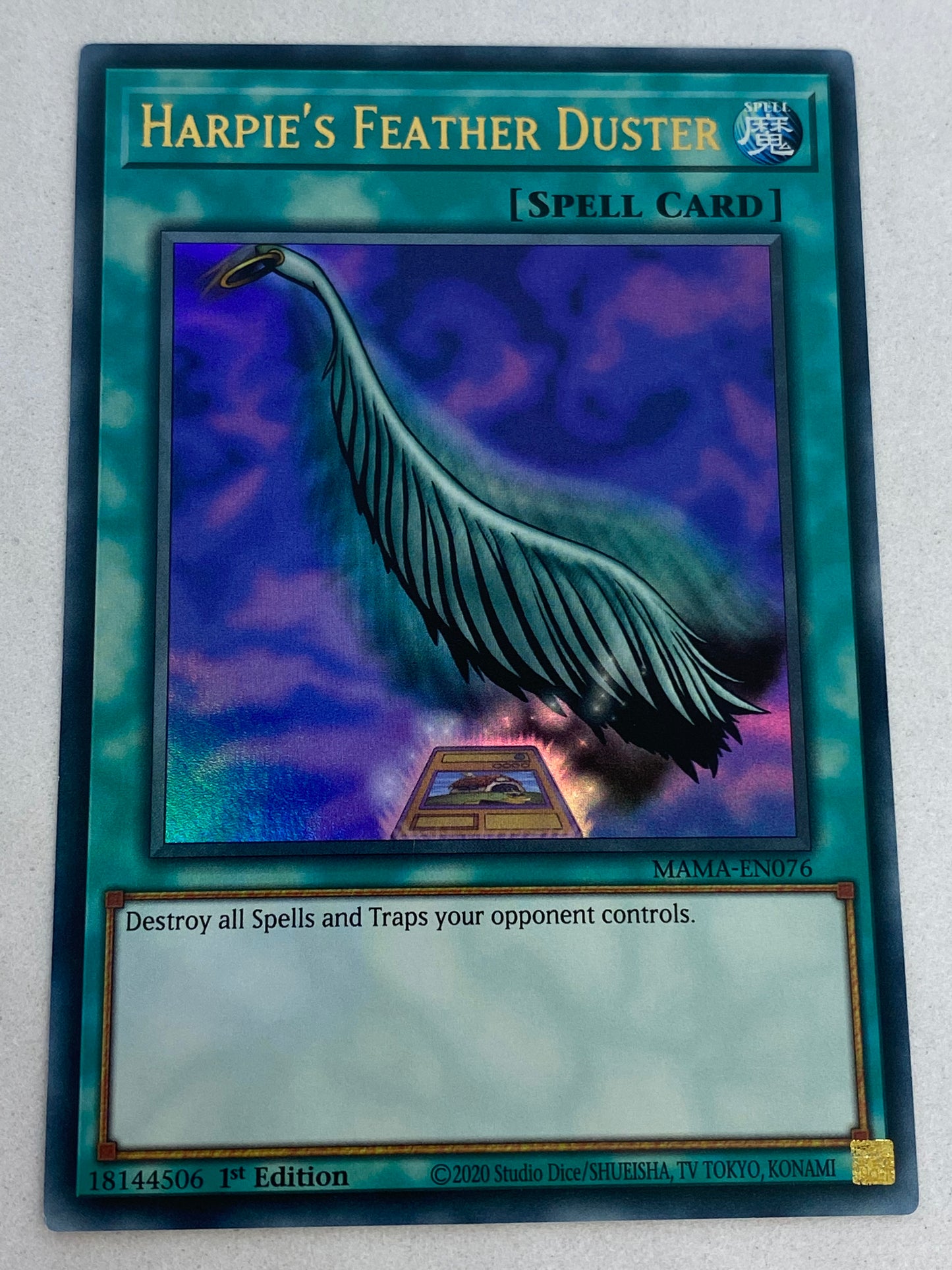Harpie’s Feather Duster MAMA-EN076