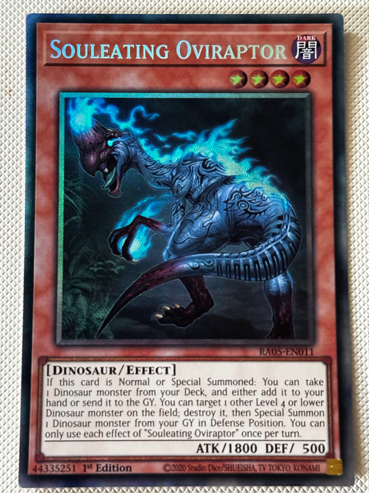 Souleating Oviraptor RA05-EN011
