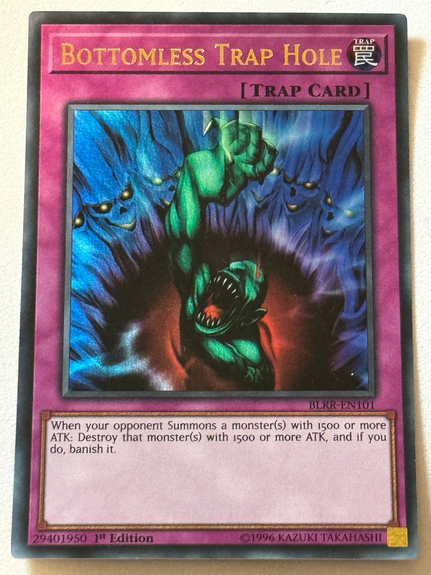 Bottomless Trap Hole BLRR-EN101