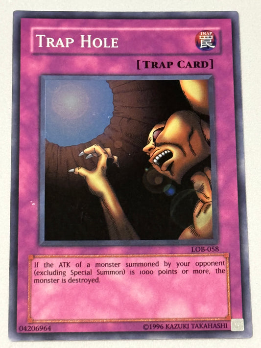Trap Hole LOB-058