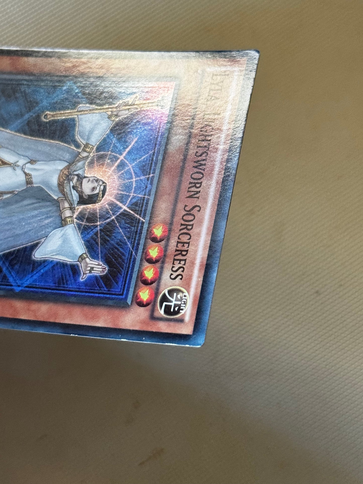 Lyla, Lightsworn Sorceress WGRT-EN022