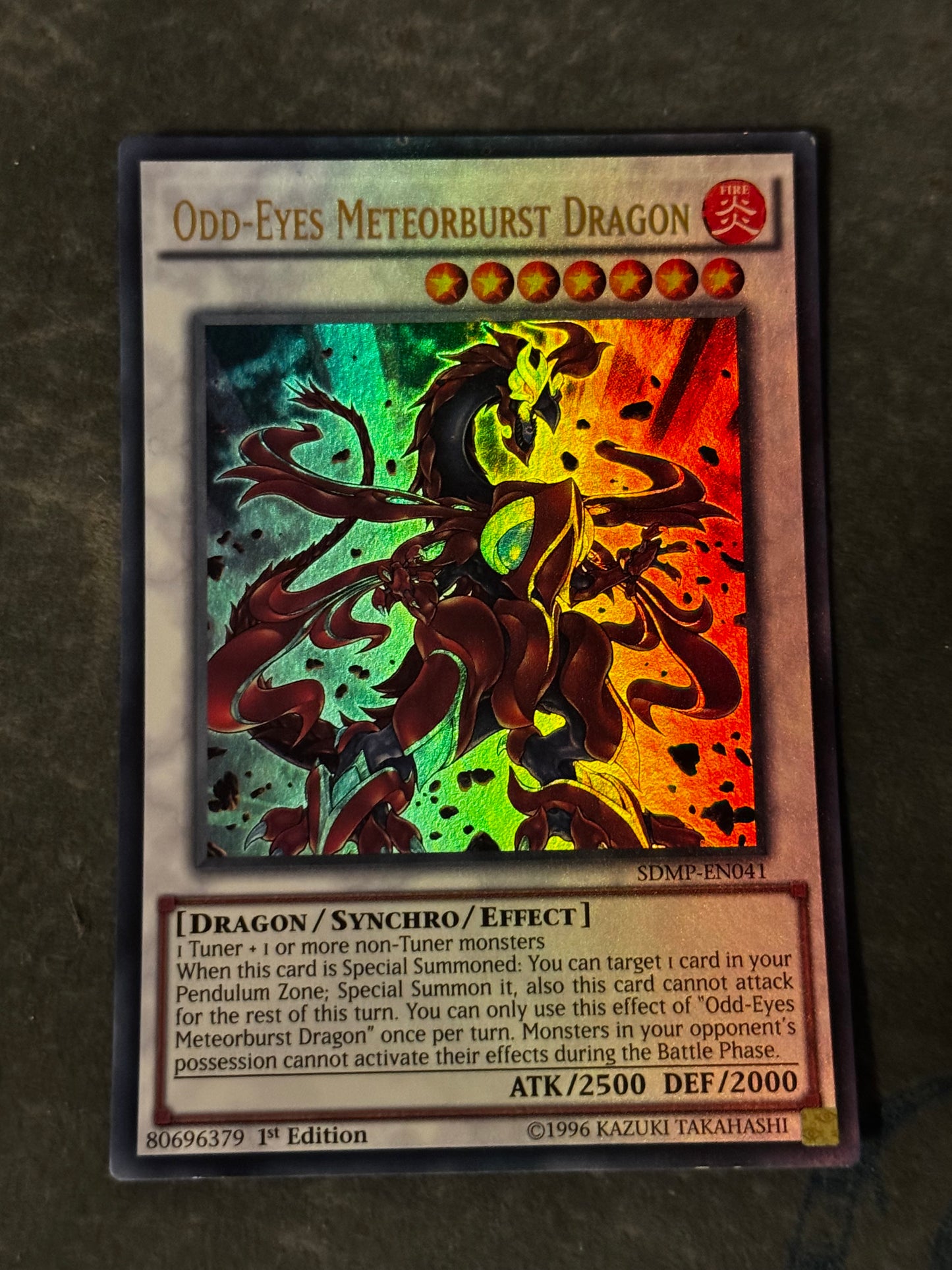 Odd-Eyes Meteorburst Dragon SDMP-EN041