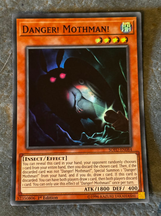 Danger! Mothman! SOFU-EN084